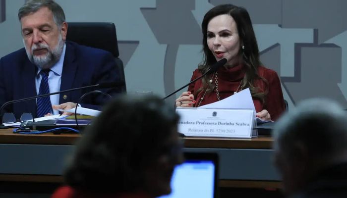 Comissão do Senado aprova texto da reforma do ensino médio